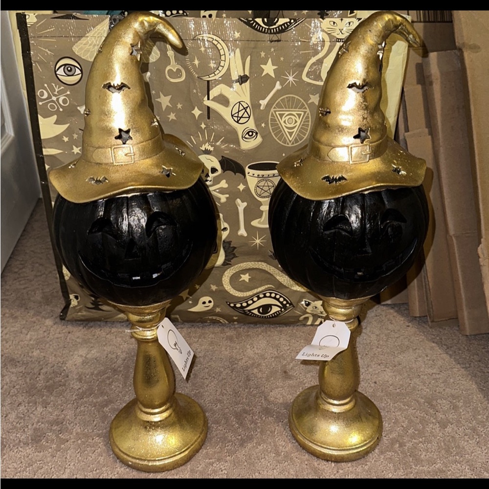 Pumpkin Head Jack O Lantern Witch Lamp Pedestals (2)